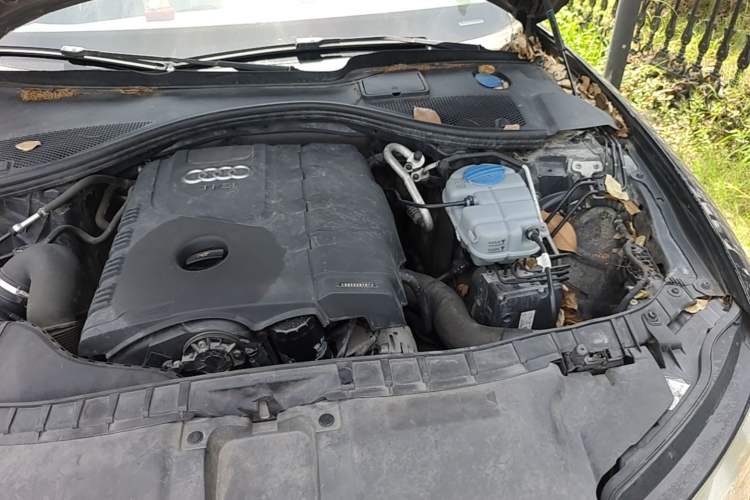 Used Audi A6L 2014 TFSI Standard Model Engine Bay Left