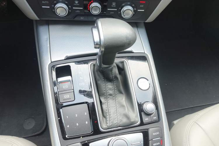 Used Audi A6L 2014 TFSI Standard Model Gear Lever