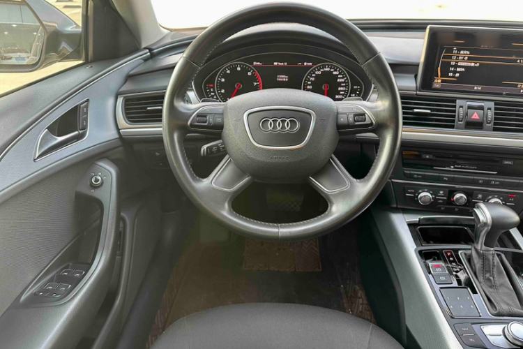 Used Audi A6L 2014 TFSI Standard Model Interior 3