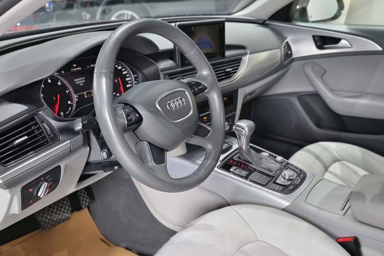 Used Audi A6L 2014 TFSI Standard Model Interior 5