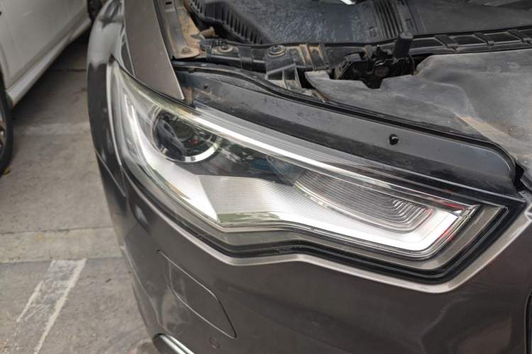Used Audi A6L 2014 TFSI Standard Model Right Front Headlight