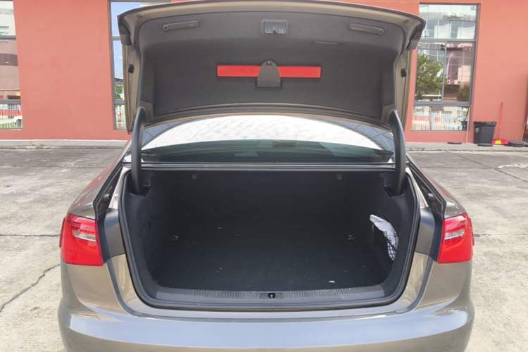 Used Audi A6L 2014 TFSI Standard Model Trunk