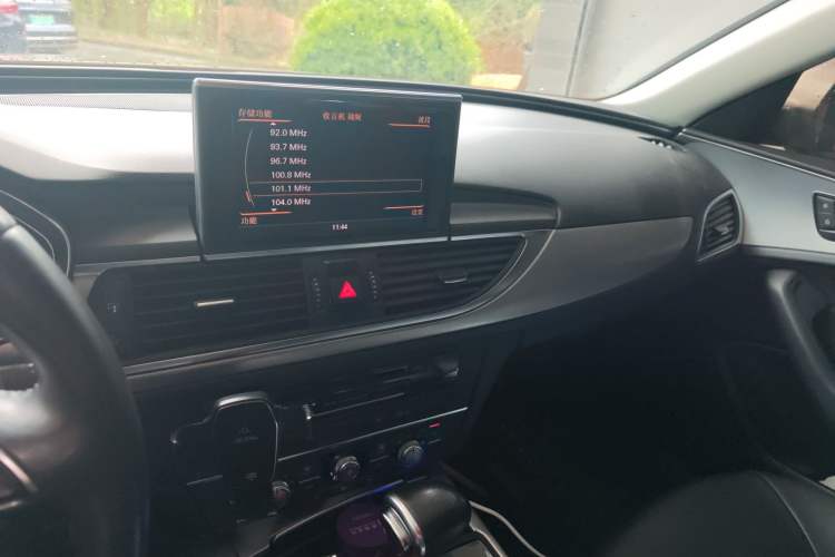 Used Audi A6L 2014 TFSI Standard Model Audio And AC Panel