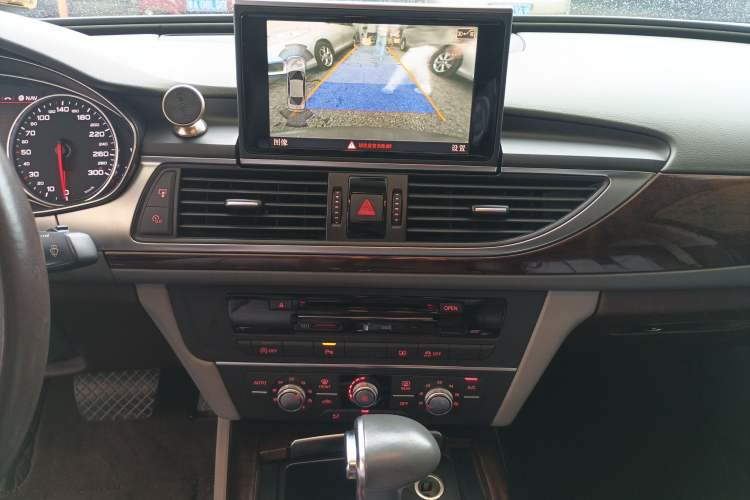Used Audi A6L 2014 TFSI Standard Model Audio And AC Panel
