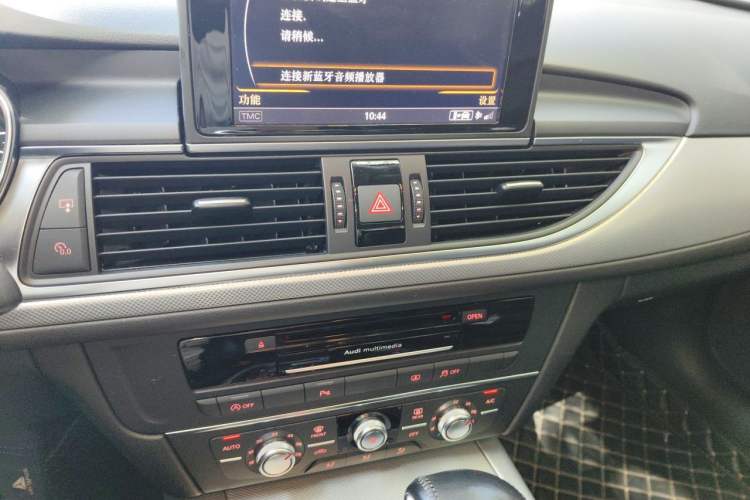 Used Audi A6L 2014 TFSI Standard Model Audio And AC Panel