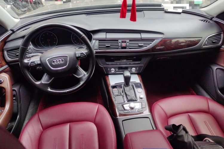 Used Audi A6L 2014 30 FSI Comfort Model Center Console