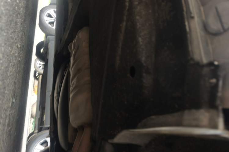 Used Audi A6L 2014 TFSI Standard Model Chassis Rear Left