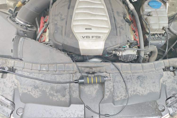 Used Audi A6L 2014 30 FSI Comfort Model Engine Bay