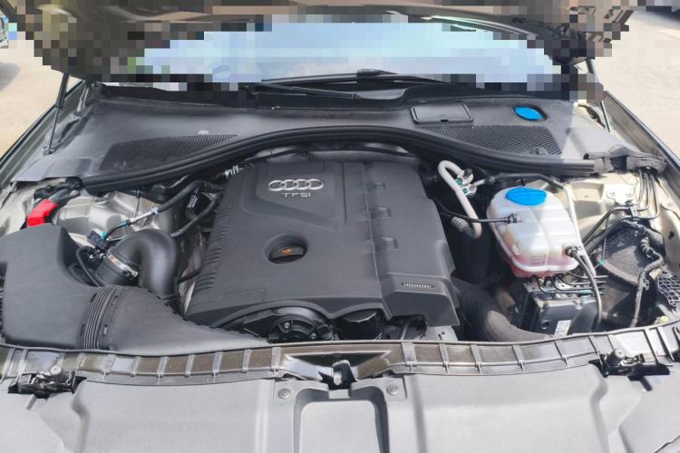 Used Audi A6L 2014 TFSI Standard Model Engine Bay