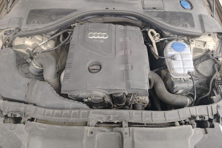 Used Audi A6L 2014 TFSI Standard Model Engine Bay