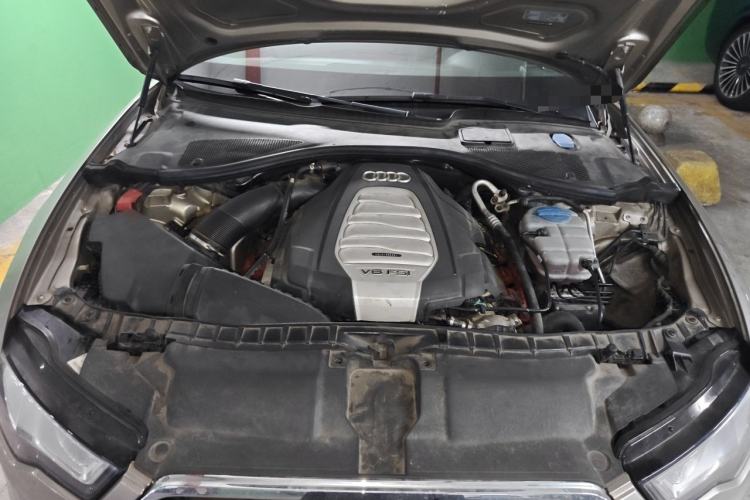 Used Audi A6L 2014 30 FSI Comfort Model Engine Bay