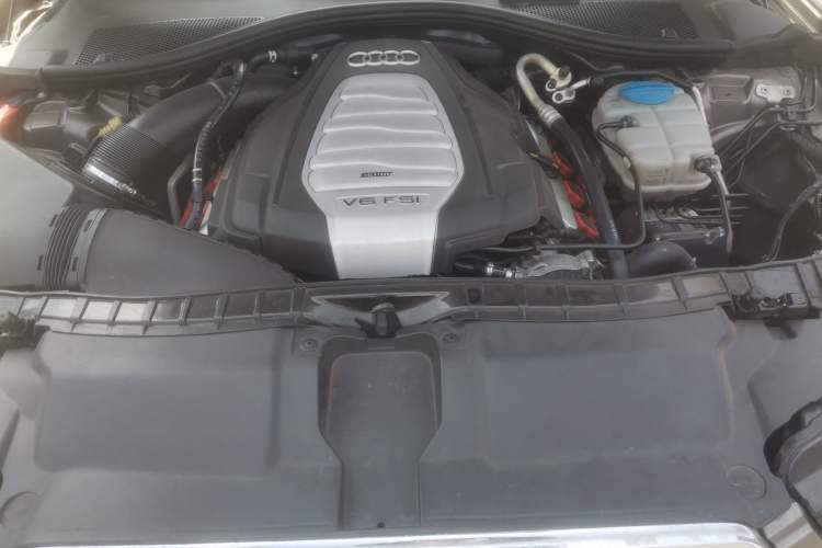 Used Audi A6L 2014 30 FSI Comfort Model Engine Bay