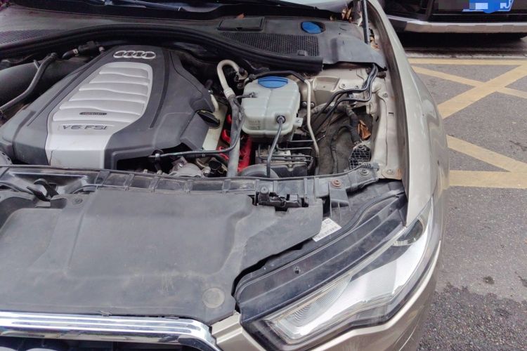 Used Audi A6L 2014 30 FSI Comfort Model Engine Bay Left