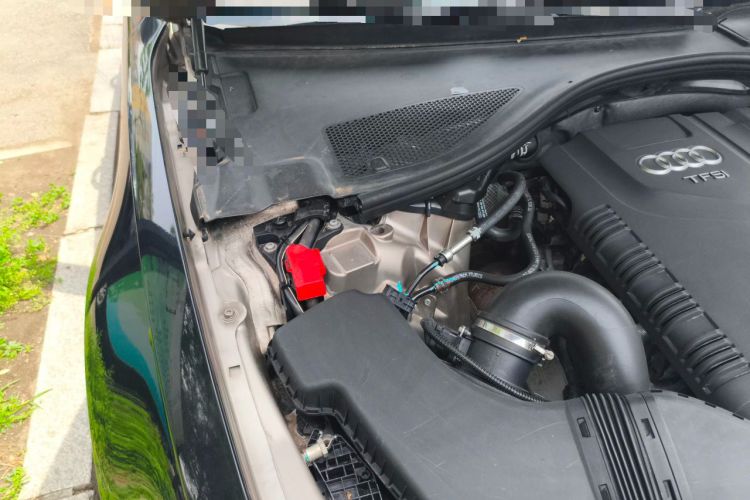 Used Audi A6L 2014 TFSI Standard Model Engine Bay Right