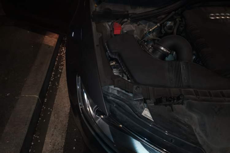 Used Audi A6L 2014 TFSI Standard Model Engine Bay Right