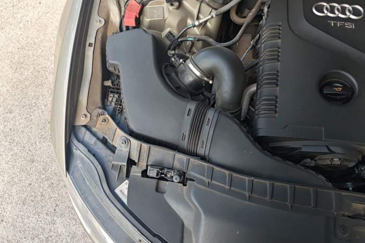 Used Audi A6L 2014 TFSI Standard Model Engine Bay Right