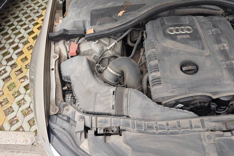 Used Audi A6L 2014 TFSI Standard Model Engine Bay Right