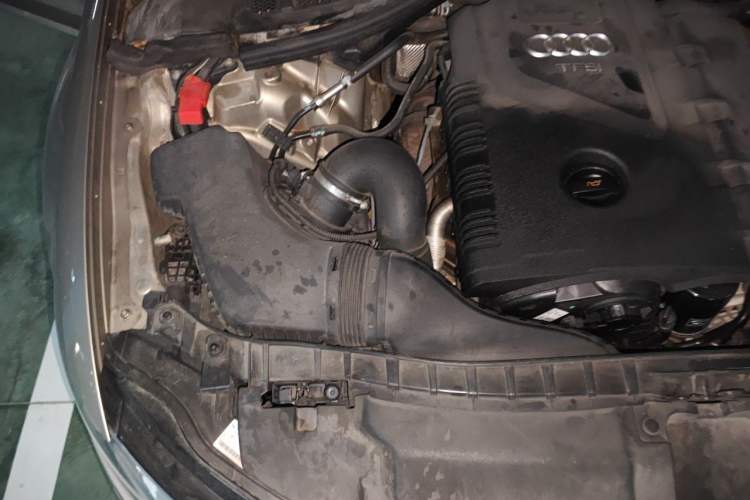 Used Audi A6L 2014 TFSI Standard Model Engine Bay Right