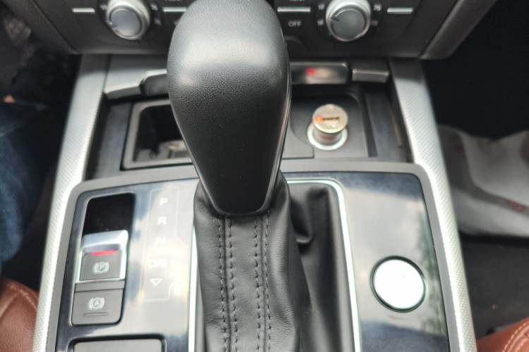 Used Audi A6L 2014 TFSI Standard Model Gear Lever