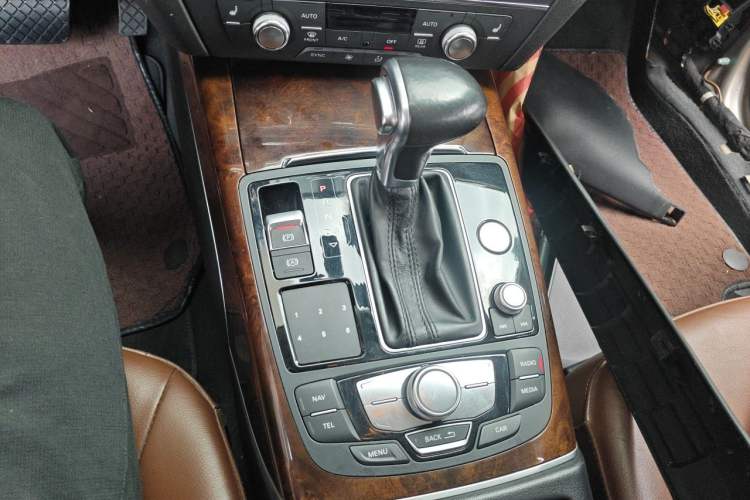 Used Audi A6L 2014 30 FSI Comfort Model Gear Lever