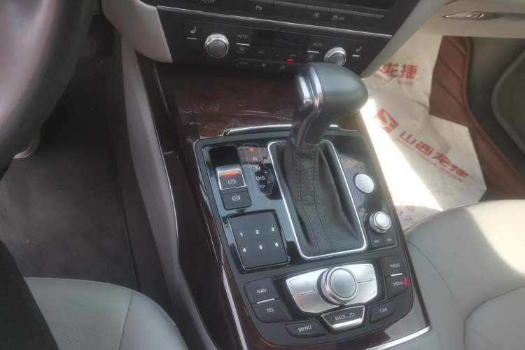 Used Audi A6L 2014 30 FSI Comfort Model Gear Lever