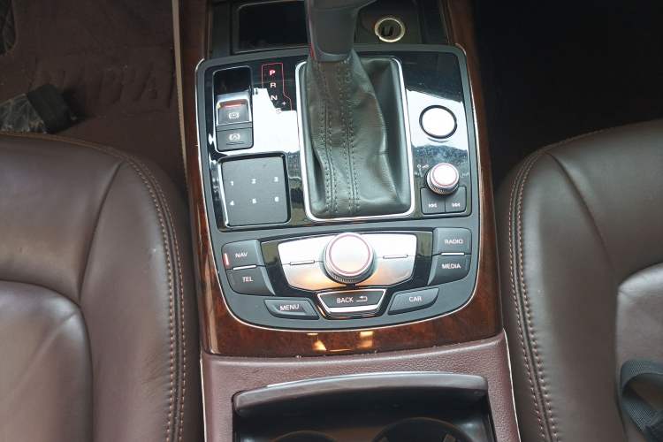 Used Audi A6L 2014 TFSI Standard Model Gear Lever