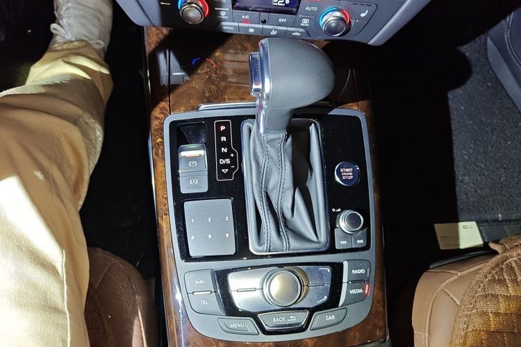 Used Audi A6L 2014 30 FSI Comfort Model Gear Lever