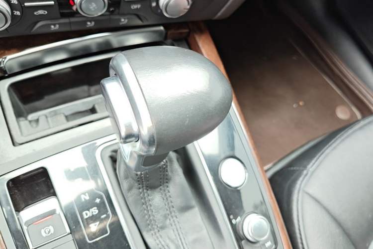 Used Audi A6L 2014 TFSI Standard Model Gear Lever
