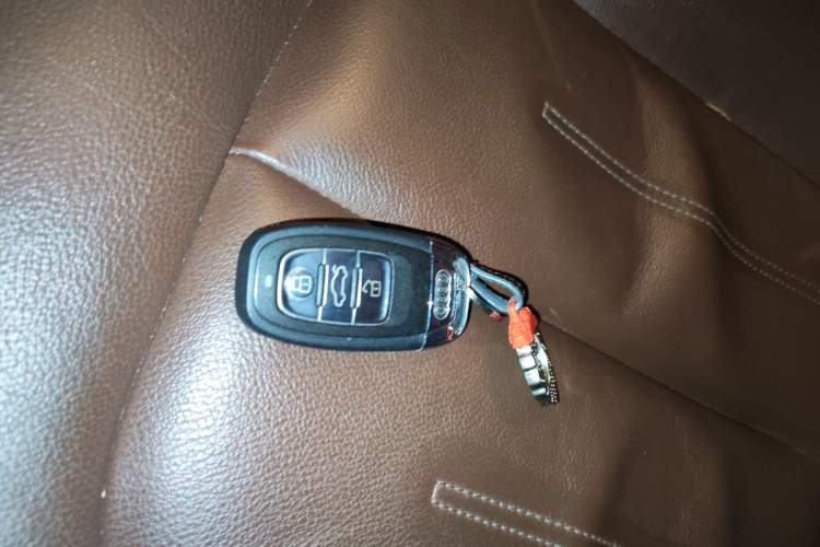 Used Audi A6L 2014 30 FSI Comfort Model Interior 1