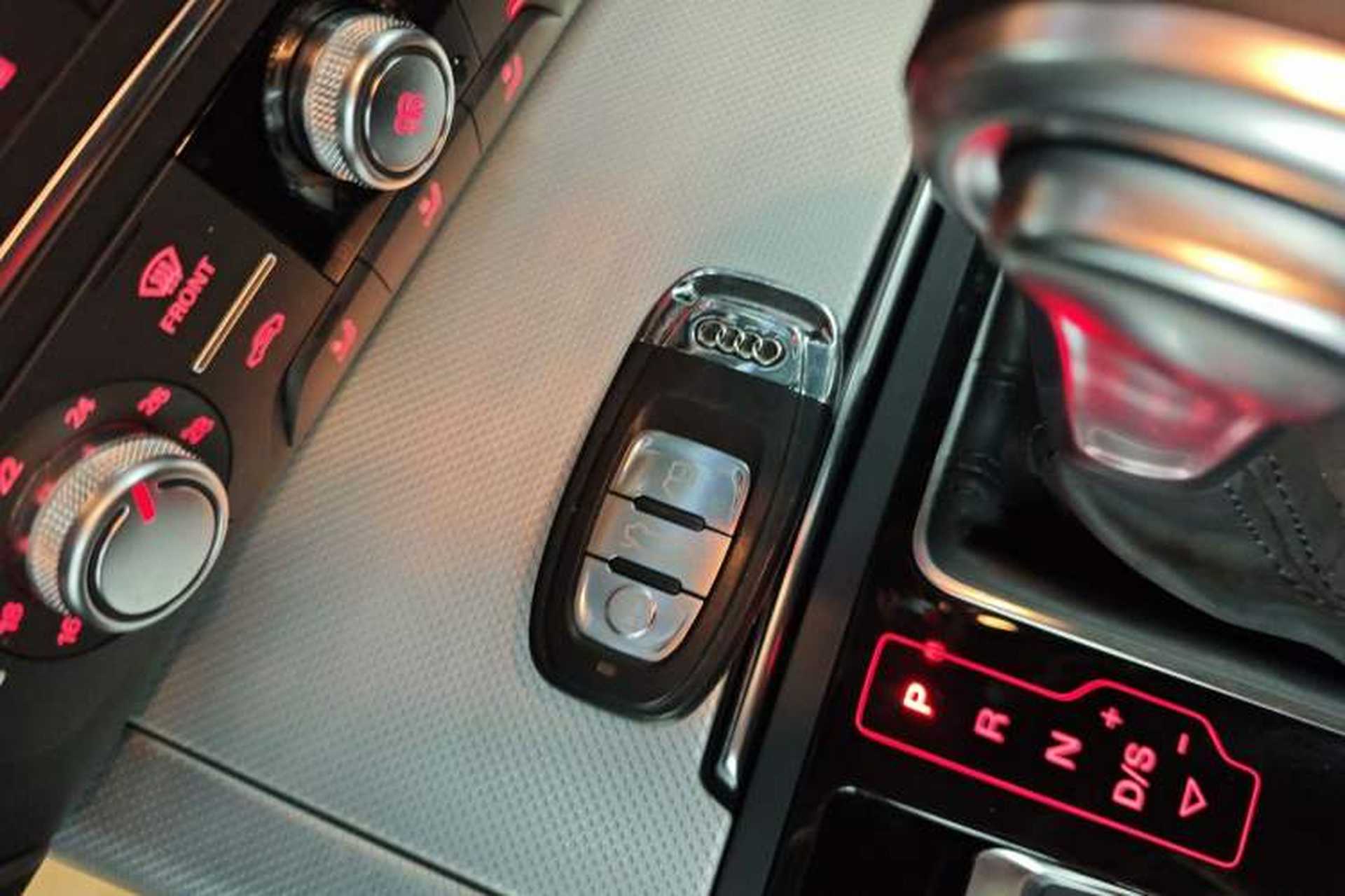 Used Audi A6L 2014 TFSI Standard Model Interior 1