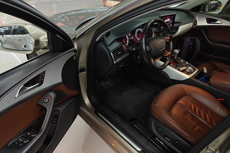 Used Audi A6L 2014 TFSI Standard Model Interior 3