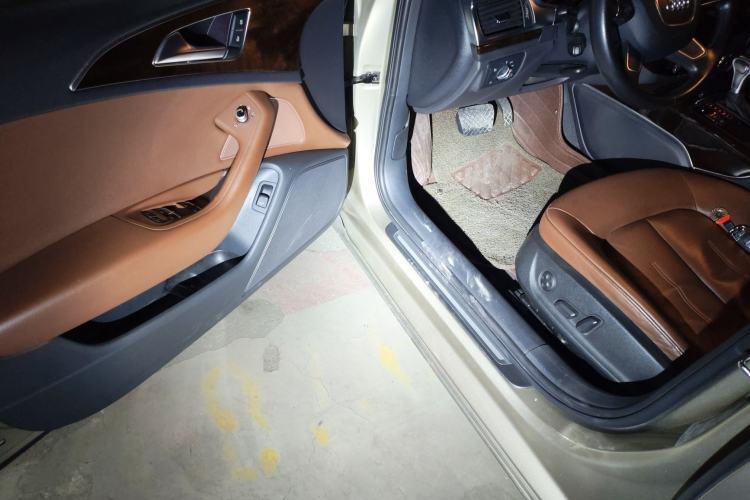 Used Audi A6L 2014 30 FSI Comfort Model Interior 3