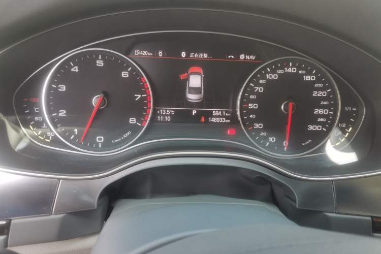 Used Audi A6L 2014 30 FSI Comfort Model Odometer Close Up