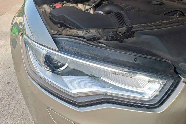 Used Audi A6L 2014 TFSI Standard Model Right Front Headlight