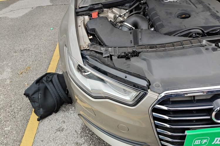 Used Audi A6L 2014 TFSI Standard Model Right Front Headlight