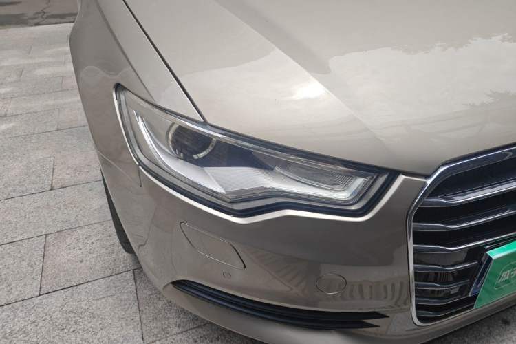 Used Audi A6L 2014 TFSI Standard Model Right Front Headlight