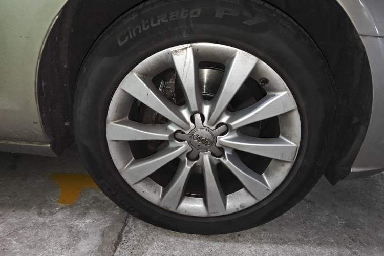 Used Audi A6L 2014 30 FSI Comfort Model Right Front Wheel Hub
