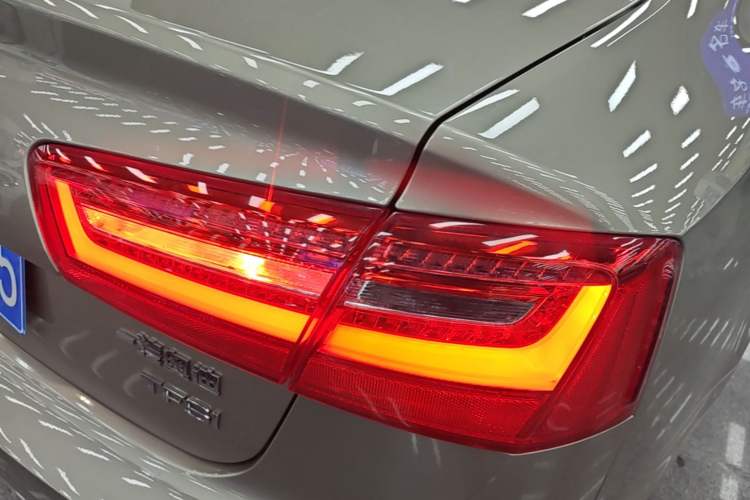 Used Audi A6L 2014 TFSI Standard Model Right Rear Taillight