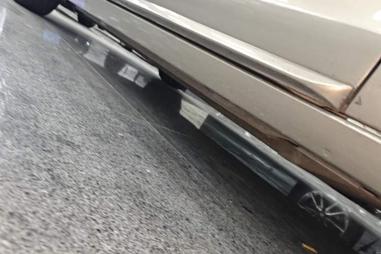 Used Audi A6L 2014 TFSI Standard Model Right Side Sill