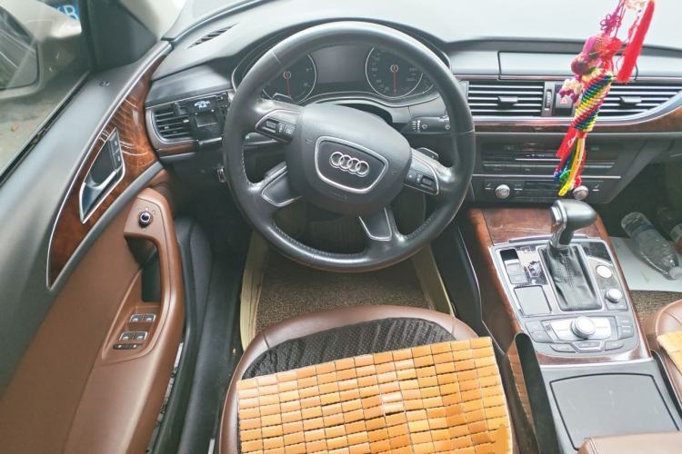 Used Audi A6L 2014 30 FSI Comfort Model Steering Wheel