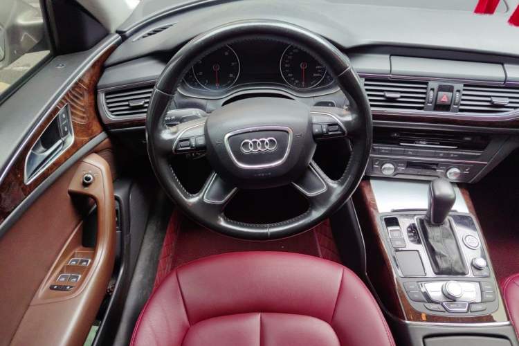 Used Audi A6L 2014 30 FSI Comfort Model Steering Wheel