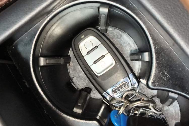 Used Audi A6L 2014 TFSI Comfort Model Vehicle Key