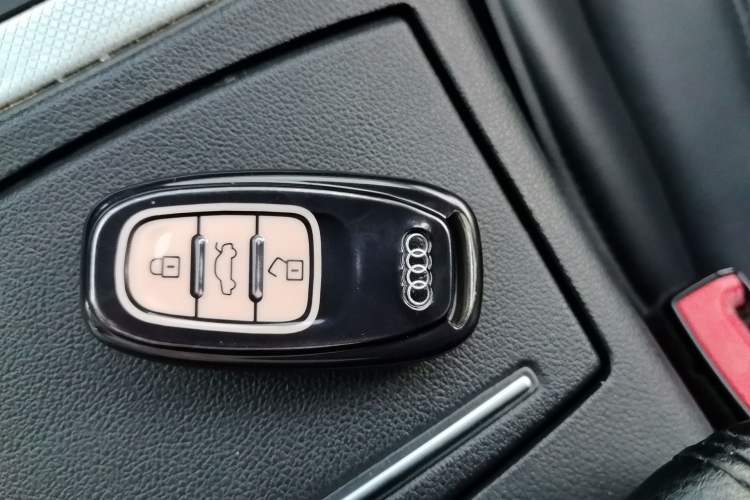 Used Audi A6L 2014 TFSI Standard Model Vehicle Key