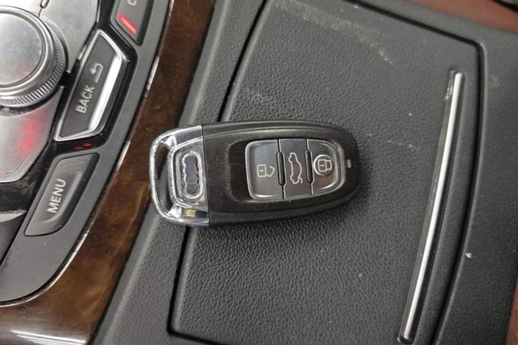 Used Audi A6L 2014 TFSI Standard Model Vehicle Key