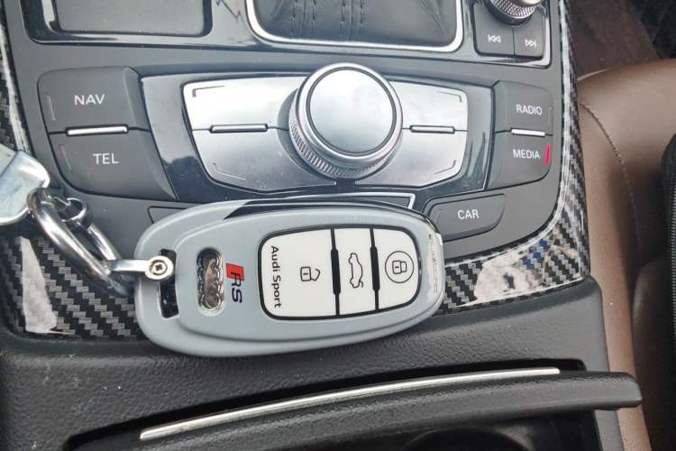 Used Audi A6L 2014 30 FSI Comfort Model Vehicle Key