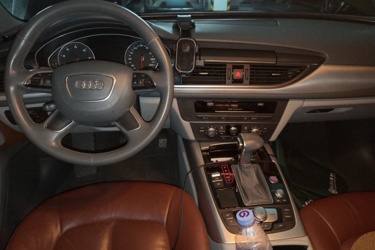 Used Audi A6L 2014 TFSI Standard Model Center Console
