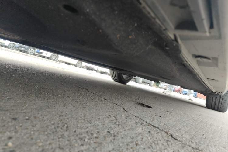 Used Audi A6L 2014 30 FSI Comfort Model Chassis Front Left