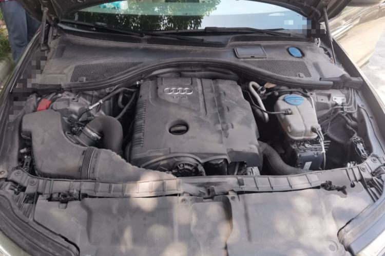 Used Audi A6L 2014 TFSI Standard Model Engine Bay