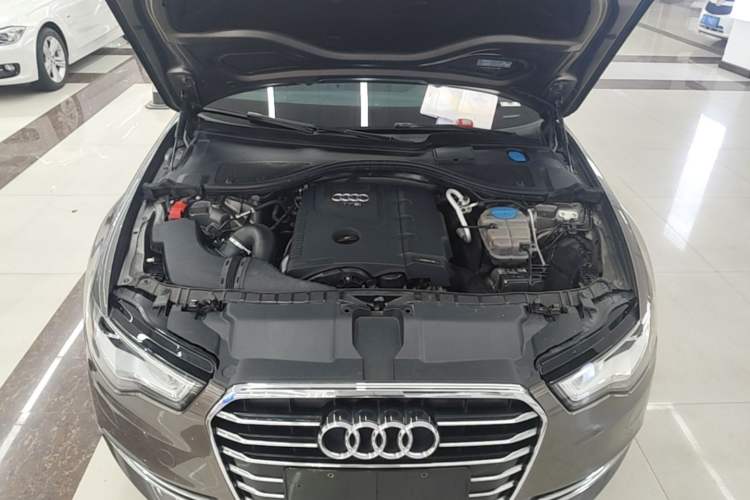 Used Audi A6L 2014 TFSI Comfort Model Engine Bay
