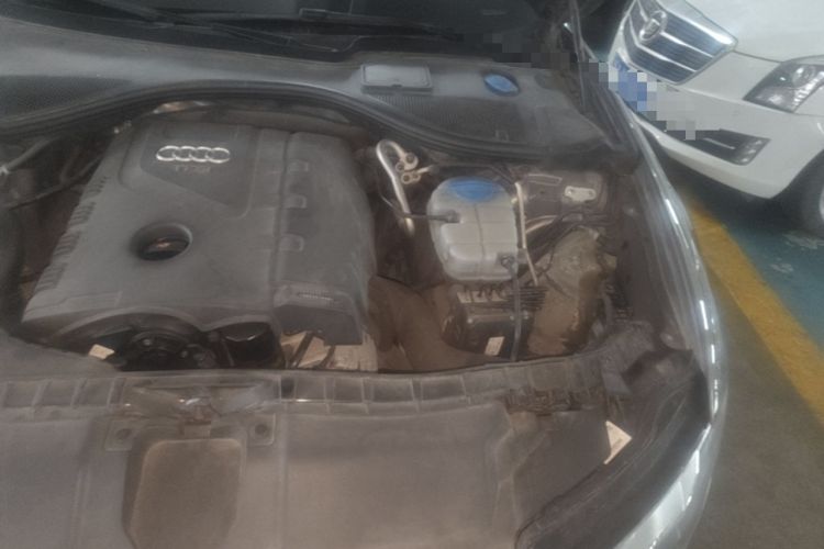 Used Audi A6L 2014 TFSI Standard Model Engine Bay Left
